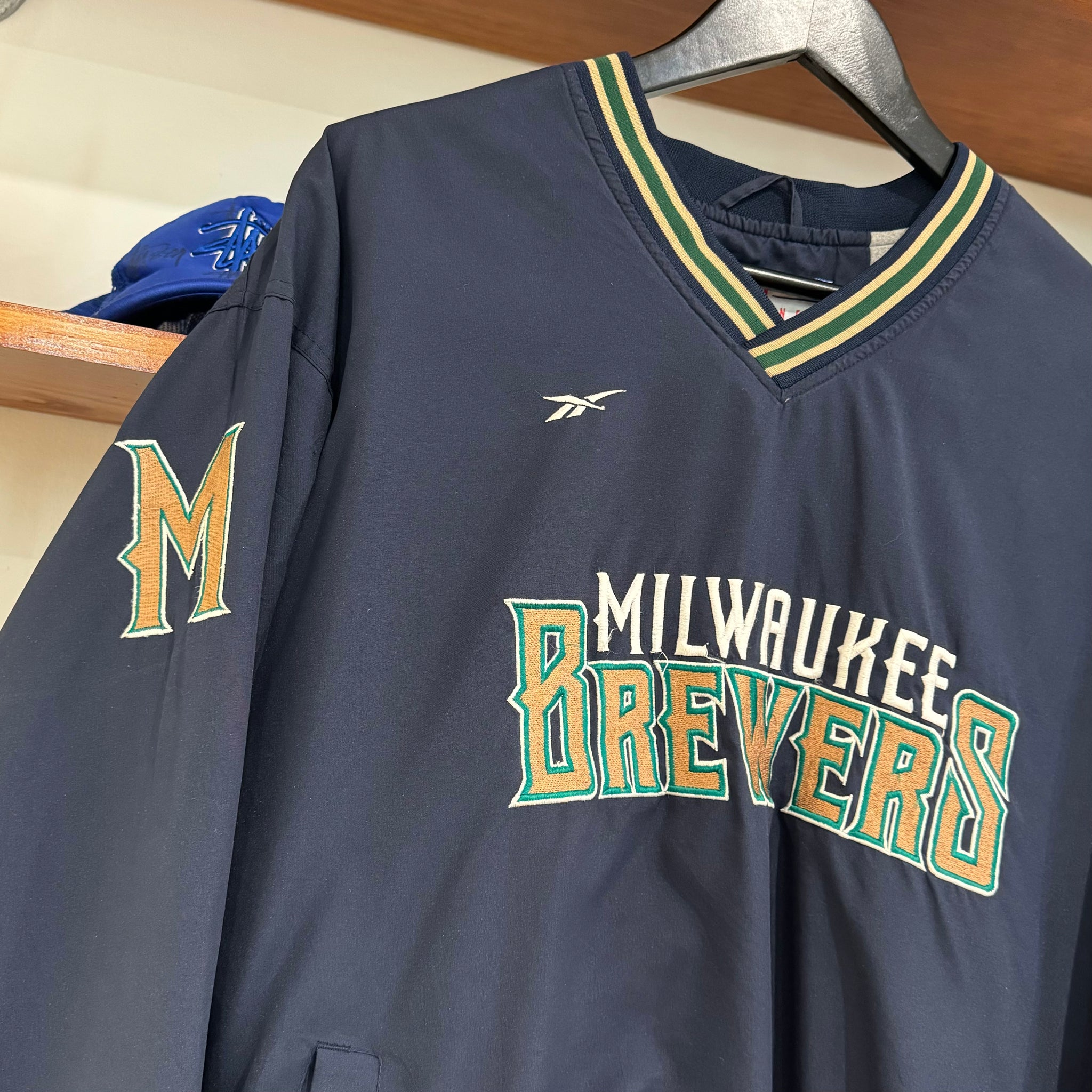 2000'S REEBOK MILWAUKEE BREWERS PULLOVER - L